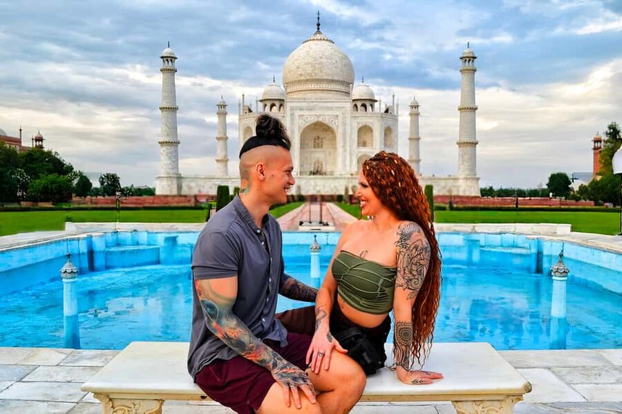 All-Inclusive Sunrise Taj Mahal, Agra Fort & Baby Taj Tour - Agra Fort and the Mughal royal quarter