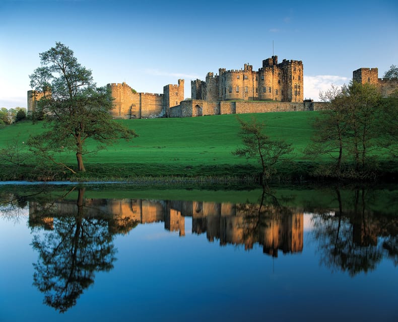 Alnwick: Alnwick Castle Ticket - Grounds, walking, and accessibility