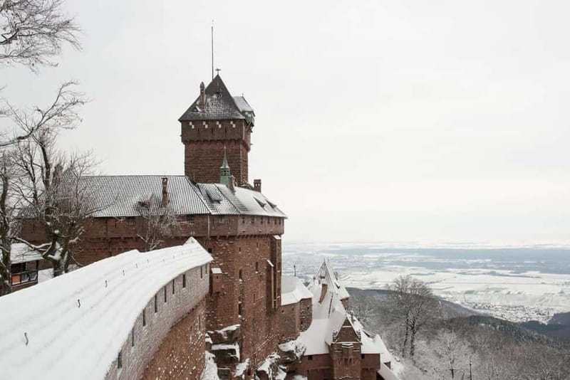 Alsace: Haut-Koenigsbourg Castle Entry Ticket - Exploring the entrance, towers, and courtyards