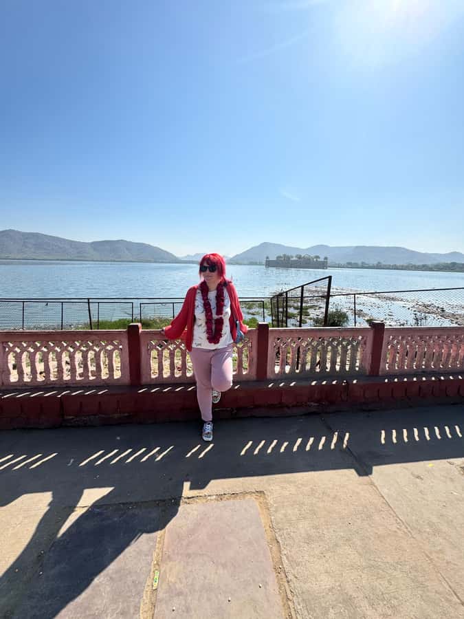 Amber Fort & Jaipur City Tour- Half or Full Day (with Guide) - Jal Mahal: a short stop with a strong view