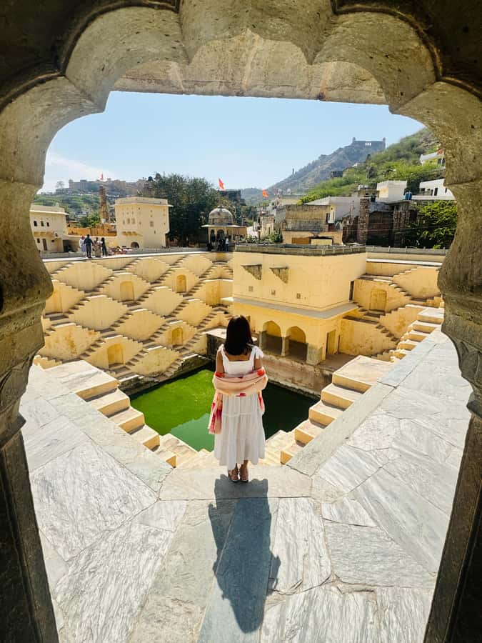 Amber Fort & Jaipur City Tour- Half or Full Day (with Guide) - Hawa Mahal: see the Palace of Winds from both angles