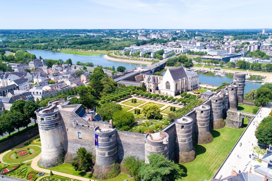 Angers: Château d'Angers Entrance Ticket - Walking the ramparts and 17 towers