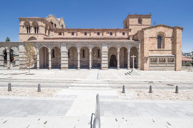 Avila with Walls and Segovia with Alcazar from Madrid - Avila begins at the Four Posts viewpoint