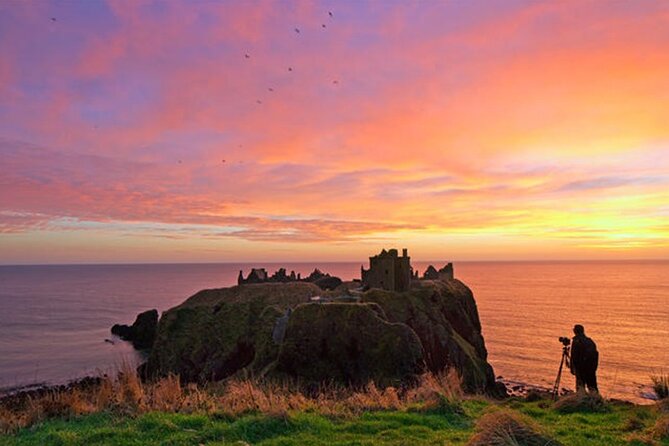 Balmoral Craigievar Dunnottar Crathes Castles Tour from Aberdeen - Balmoral, the royal stop with a narrow season
