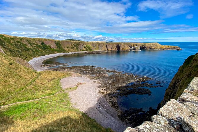 Balmoral Craigievar Dunnottar Crathes Castles Tour from Aberdeen - A Scottish lunch at The Boat Inn