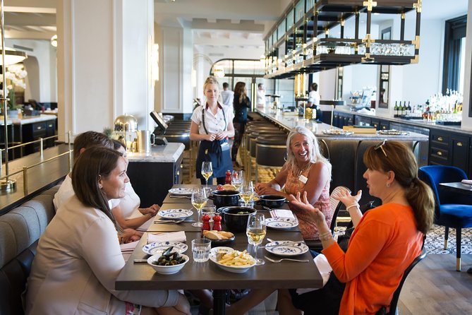 Banff Food Tour: Eat the Castle - Grapes brings in the flatbread pairing