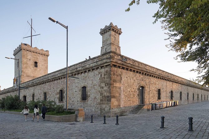 Barcelona: Old Town, Montjuic Castle, Cable Car Small Group Tour - What the $66.39 price really covers