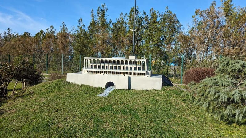 Batumi: Botanical Garden, Petra Fortress and Miniatures Park - Georgia’s Miniatures Park: a quick tour of the country
