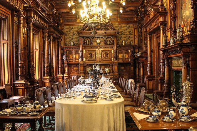 Bear Sanctuary, Bran (Dracula) Castle, Peles Castle From Brasov - Timing, comfort, and the real pace