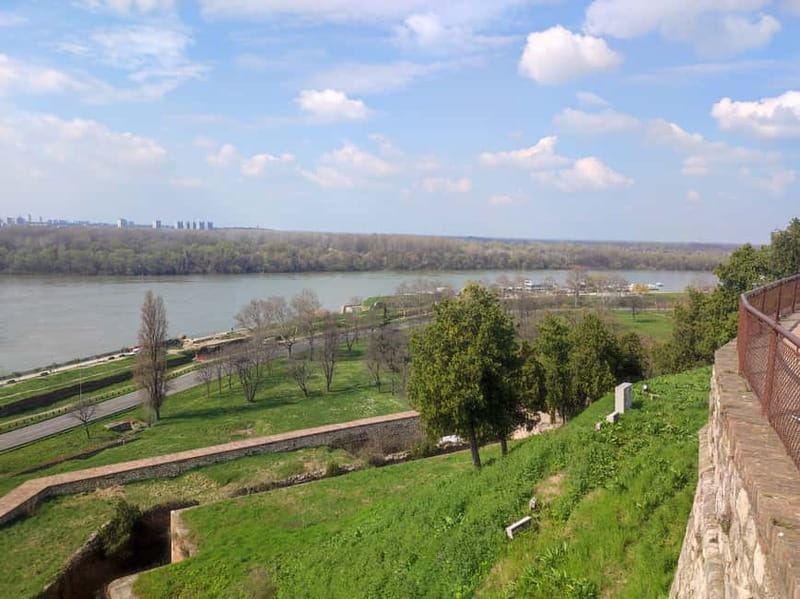 Belgrade: Guided City Tour and Kalemegdan Fortress Visit - Ružica Church and the Route’s Final Stop