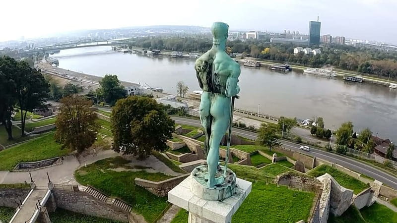 Belgrade: Guided City Tour and Kalemegdan Fortress Visit - Guides, Group Size, and Language