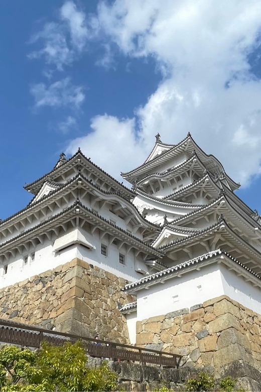Best of Himeji Castle: 3hr Tour with Licensed Guide - Inside Himeji Castle for 105 minutes
