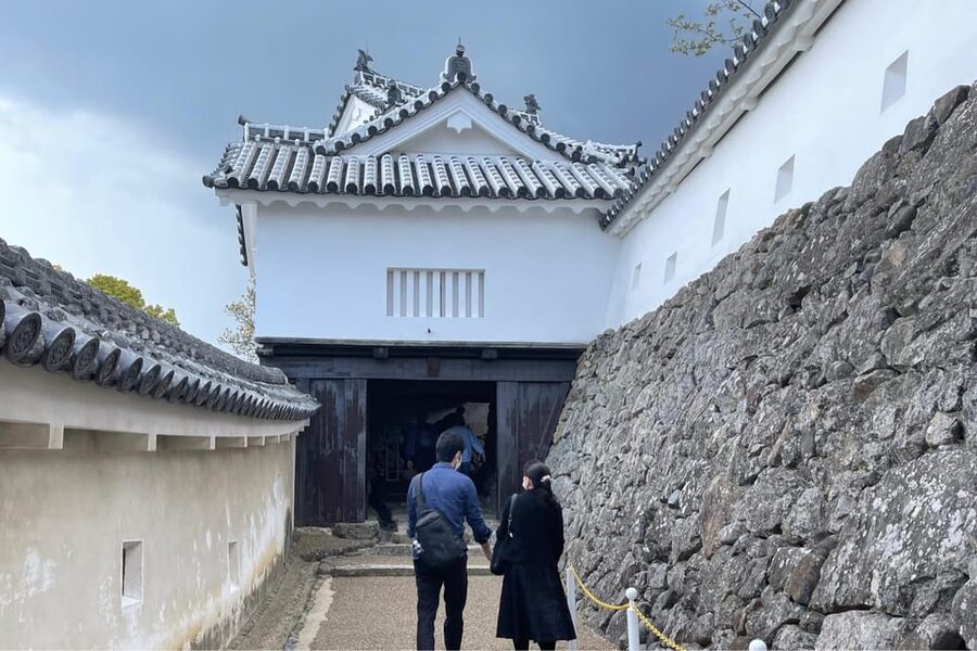 Best of Himeji Castle: 3hr Tour with Licensed Guide - Price, admission, and what the $69 buys