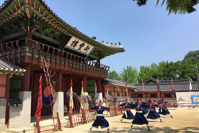 Beyond Seoul: Starfield Library, Hwaseong Fortress & Cave Quest - Why this makes a good Seoul escape