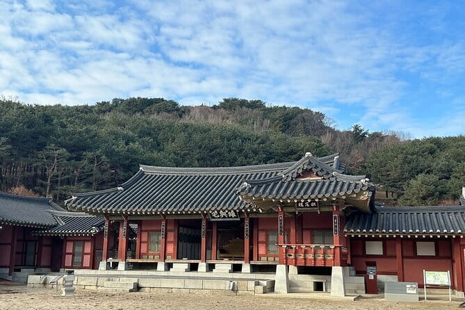 Beyond Seoul: Starfield Library, Hwaseong Fortress & Cave Quest - Guides, group size, and the feel of the day