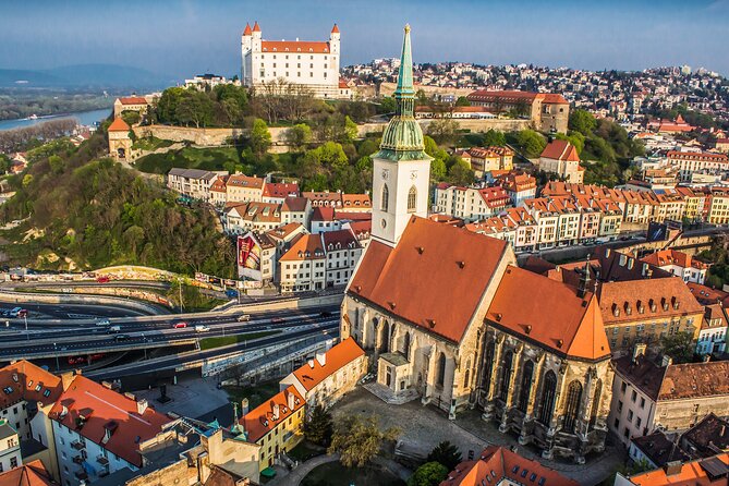 Big Castle Tour in Bratislava by Presporacik Sightseeing Vehicle - Why the covered Presporacik matters