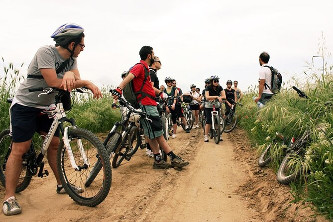 Bike Tour into the nature around Castel del Monte - Choosing a standard bike or an e-bike