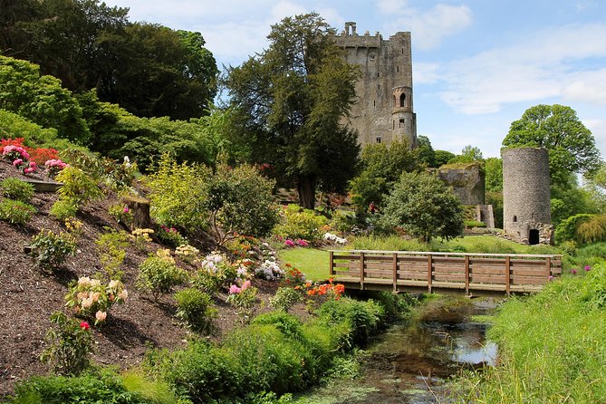 Blarney, Rock of Cashel & Cahir Castles Day Tour From Dublin - The bus ride matters as much as the stops