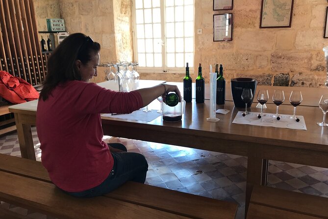 Blending workshop and tour of the chateau - Bottling and taking home the result