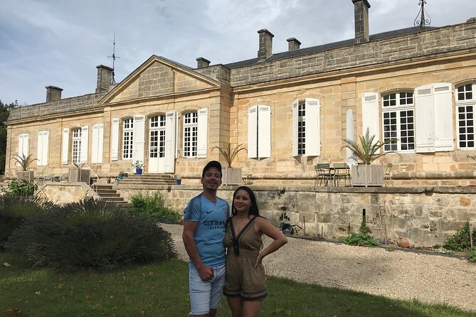 Blending workshop and tour of the chateau - How the private format changes the experience