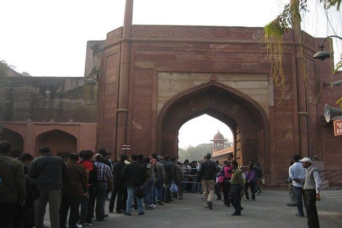 Book Taj Mahal, Agra Fort Admission Tickets & Tour Guide - Key points at a glance