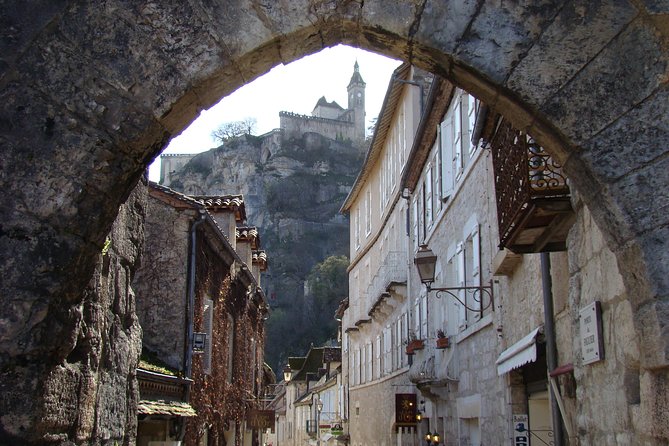 Bordeaux to Dordogne - Private Tour: Fortified Castles and Medieval Villages - What the private price buys you