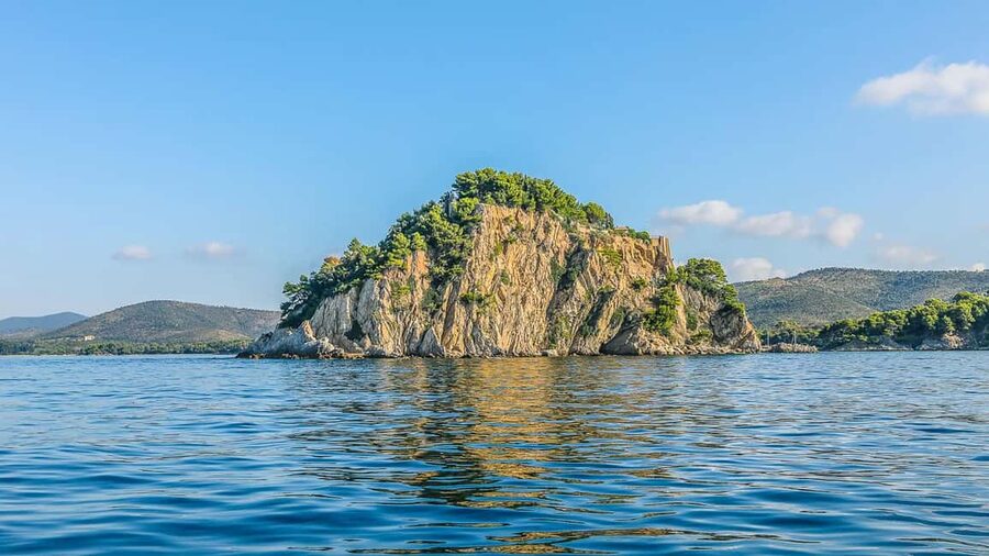 Bormes-les-Mimosas: Hybrid boat ride around Fort de Brégançon - What the $26 price really covers