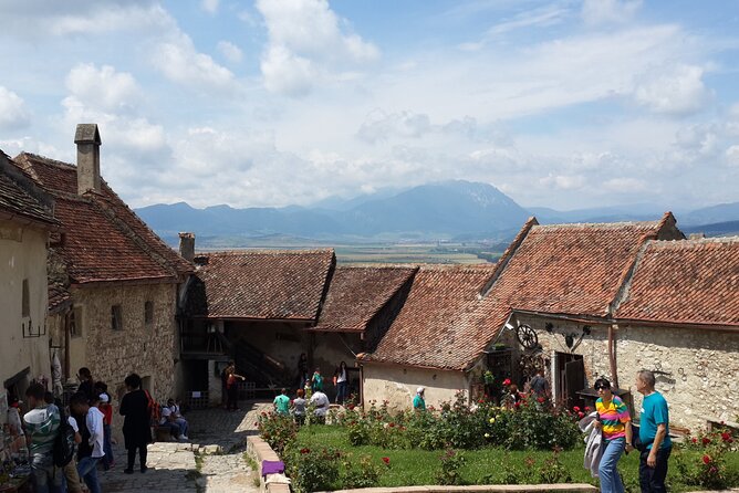 Brasov: Bears Sanctuary, Rasnov Fortress, Bran Castle GUIDED Tour - Is $70.61 good value?