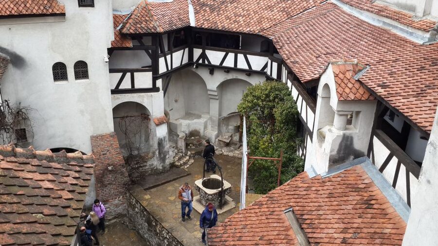 Brasov: Peles Castle, Bran Castle & Rasnov Fortress Day Tour - Why this day trip works from Brașov