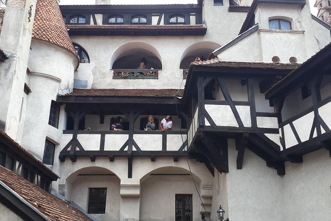 Brasov: Peles Castle, Bran Castles and Rasnov Fortress Day Tour - Sinaia Monastery, a quieter half-hour stop