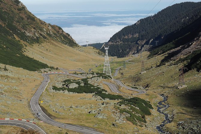 Brasov Private Tour: Transfagarasan road & Poienari Fortress - What the vehicle and guide arrangement mean
