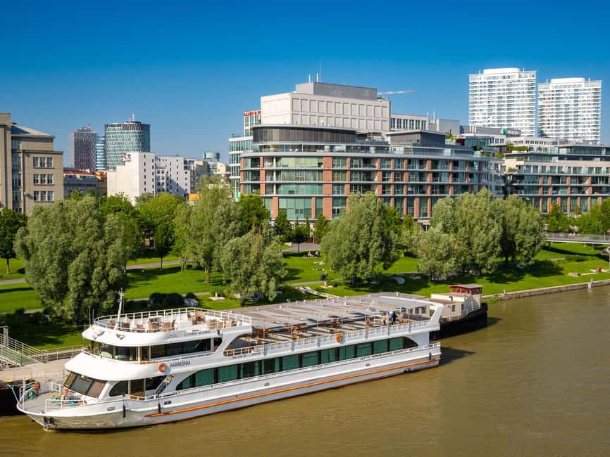 Bratislava: Cruise - Devín Castle Round Trip - What the outing does well