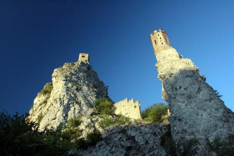 Bratislava: Grand City Tour with Devin Castle - Slavín Monument and the memory of World War II