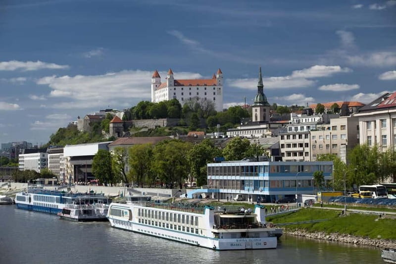 Bratislava: Guided Walking Tour with Castle Entry Ticket - Why this tour works for a first look at Bratislava