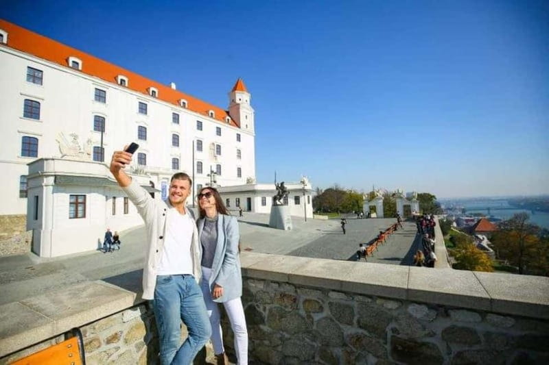 Bratislava: Guided Walking Tour with Castle Entry Ticket - Should you book it?