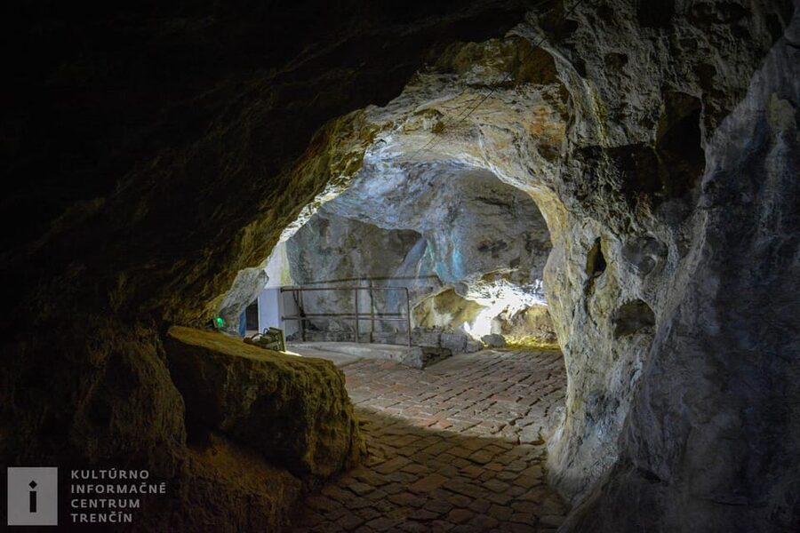 Bratislava/Slovakia: Trencin Castle, Piestany Spa, Monastery - Trnava as an Alternative Ending