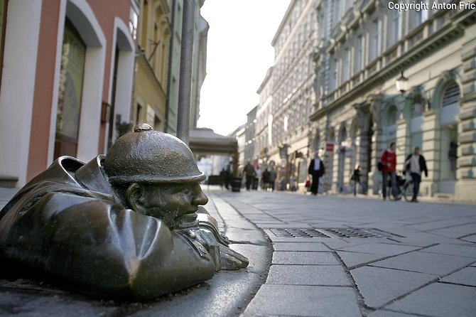 Bratislava walk tour with bonuses and castle 3€ + Tip, kids free - Michael’s Tower and Bratislava’s defenses