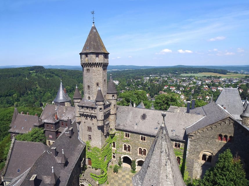 Braunfels: Guided Tour of the Fairytale Castle Braunfels - Fourteen rooms filled with objects