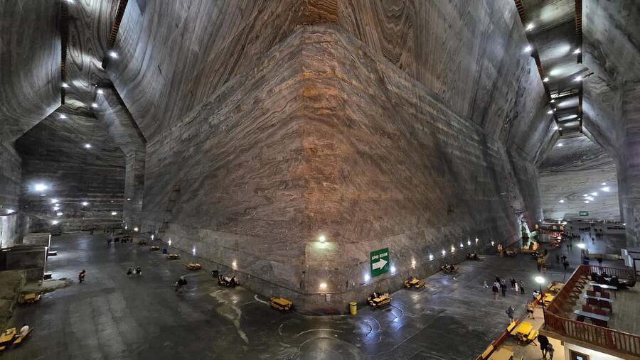 Bucharest Bus Tour: Salt mine & Dracula Tomb Half Day Trip - How much time you really need