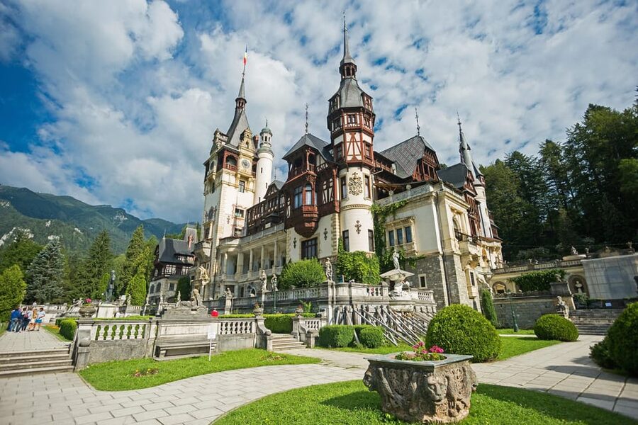 Bucharest : Day Trip Dracula's Castle ,Peles Castle & Brașov - Peleș Castle and Romania’s royal past