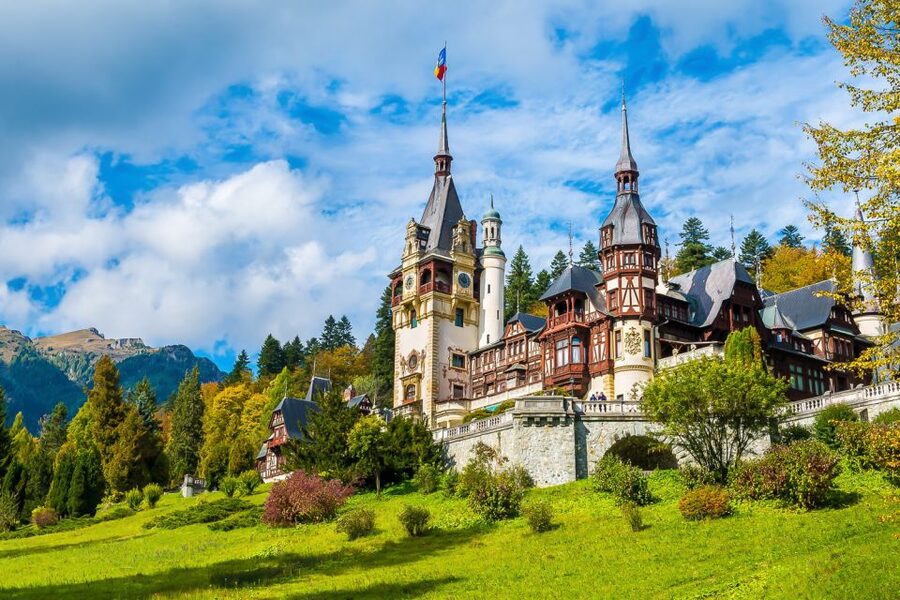 Bucharest: Day Trip to Dracula Castle, Peles Castle & Brașov - The long ride home