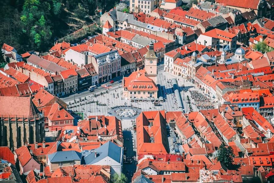 Bucharest : Dracula Castle, Peleș Castle & Brașov Day Trip - Should you book it?