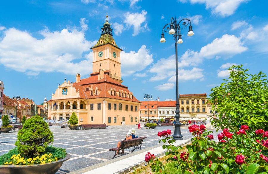 Bucharest: Dracula Castle, Peles Castle & Brasov Guided Tour - The long return to Bucharest