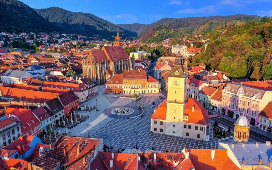 Bucharest: Dracula's Castle, Peleș Castle & Brașov Day Trip - Key points to know before booking