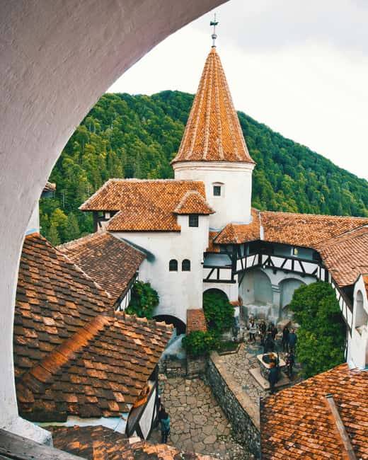 Bucharest:Dracula's Castle,''Wednesday''& Brasov Small Group - Why this Bucharest day trip works