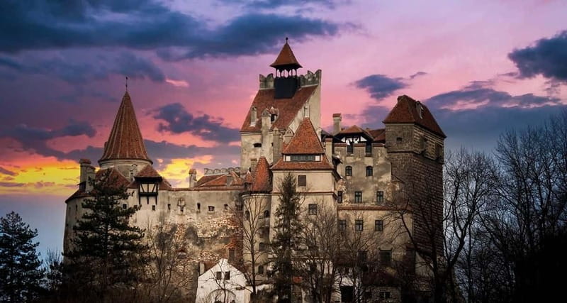 Bucharest: Halloween Party at Bran Castle - Reaching Bran Castle after dark