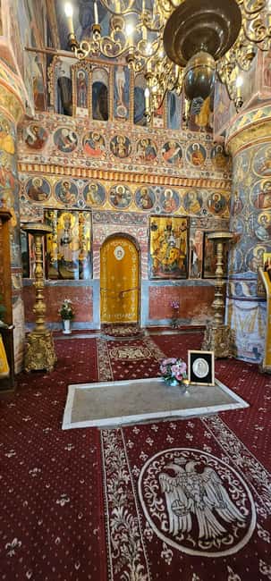 Bucharest Parliament,Village Museum,Dracula's Tomb,Mogosoaia - Mogosoaia Palace and a quieter finish