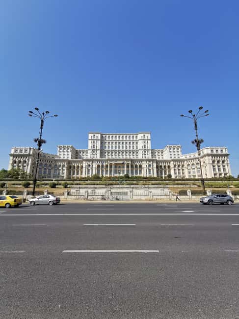 Bucharest Parliament,Village Museum,Dracula's Tomb,Mogosoaia - Palace of the Parliament: a powerful photo stop