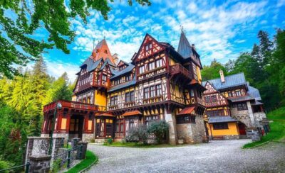 Bucharest: Peles Castle, Bran Castle, & Brasov Old Town Tour