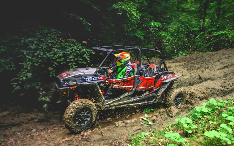 Bucharest: Snowmobile/ATV, CableCar, Peles &Wednesday Castle - What the Azuga stop is like